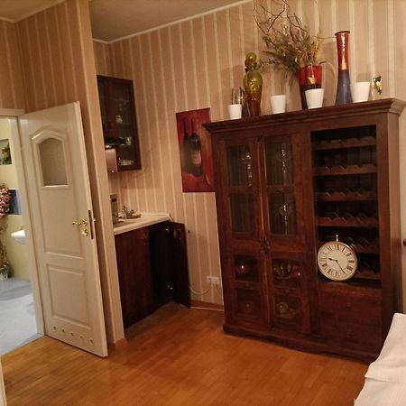 Metro Budget Place - Arkadia pokoje, apartamenty Varšava Exteriér fotografie
