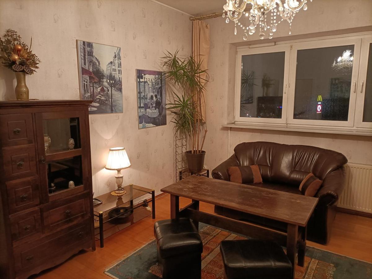 Metro Budget Place - Arkadia pokoje, apartamenty Varšava Exteriér fotografie