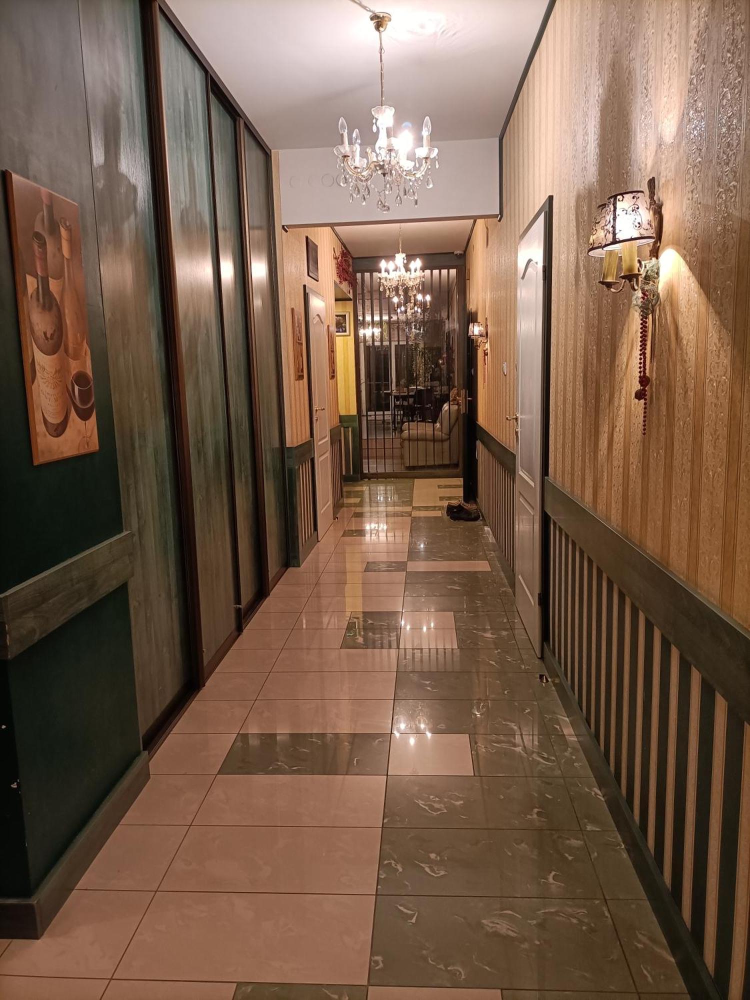 Metro Budget Place - Arkadia pokoje, apartamenty Varšava Exteriér fotografie