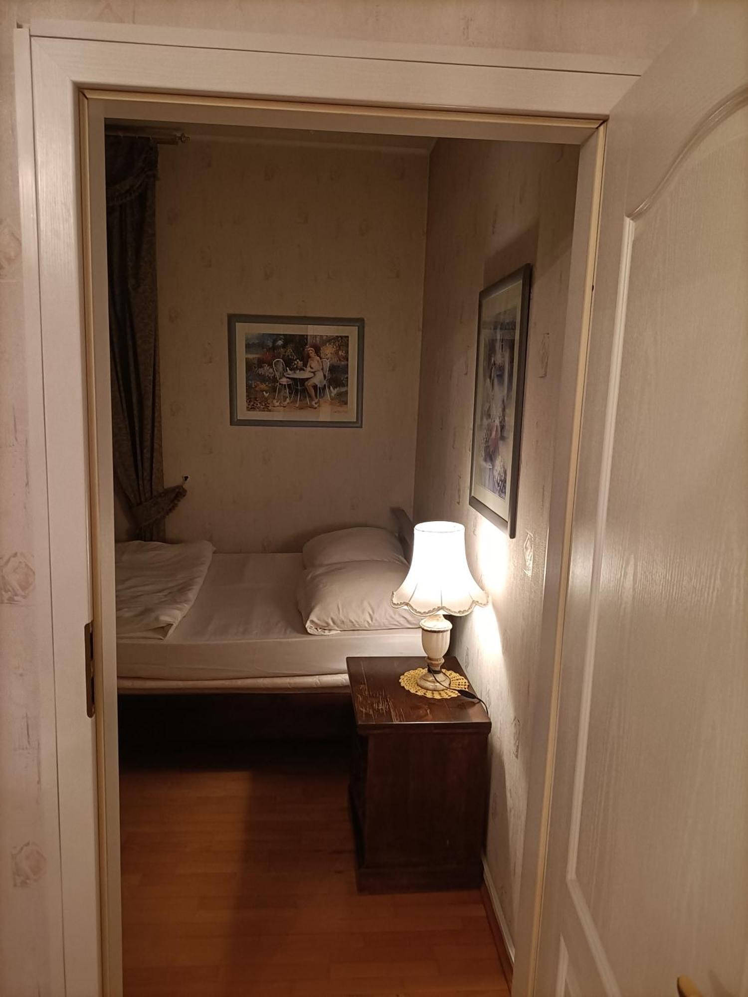 Metro Budget Place - Arkadia pokoje, apartamenty Varšava Exteriér fotografie